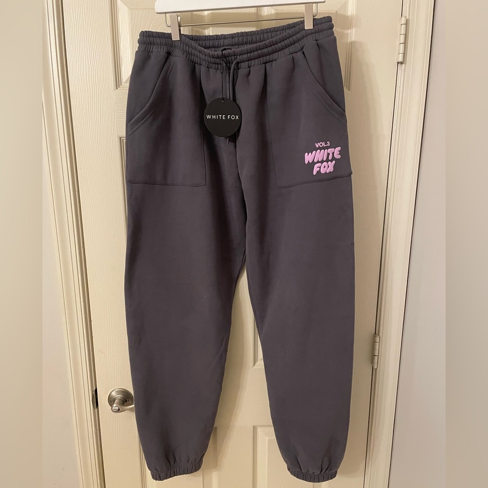 White Fox Boutique Offstage Sweatpants NWT
